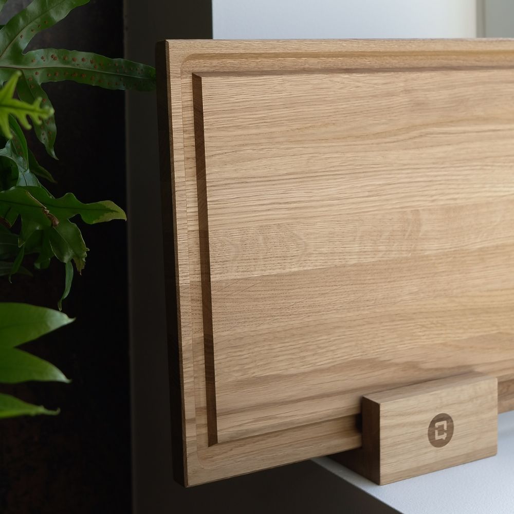 Stort skærebræt i Egetræ - 40x30 cm med saftrille