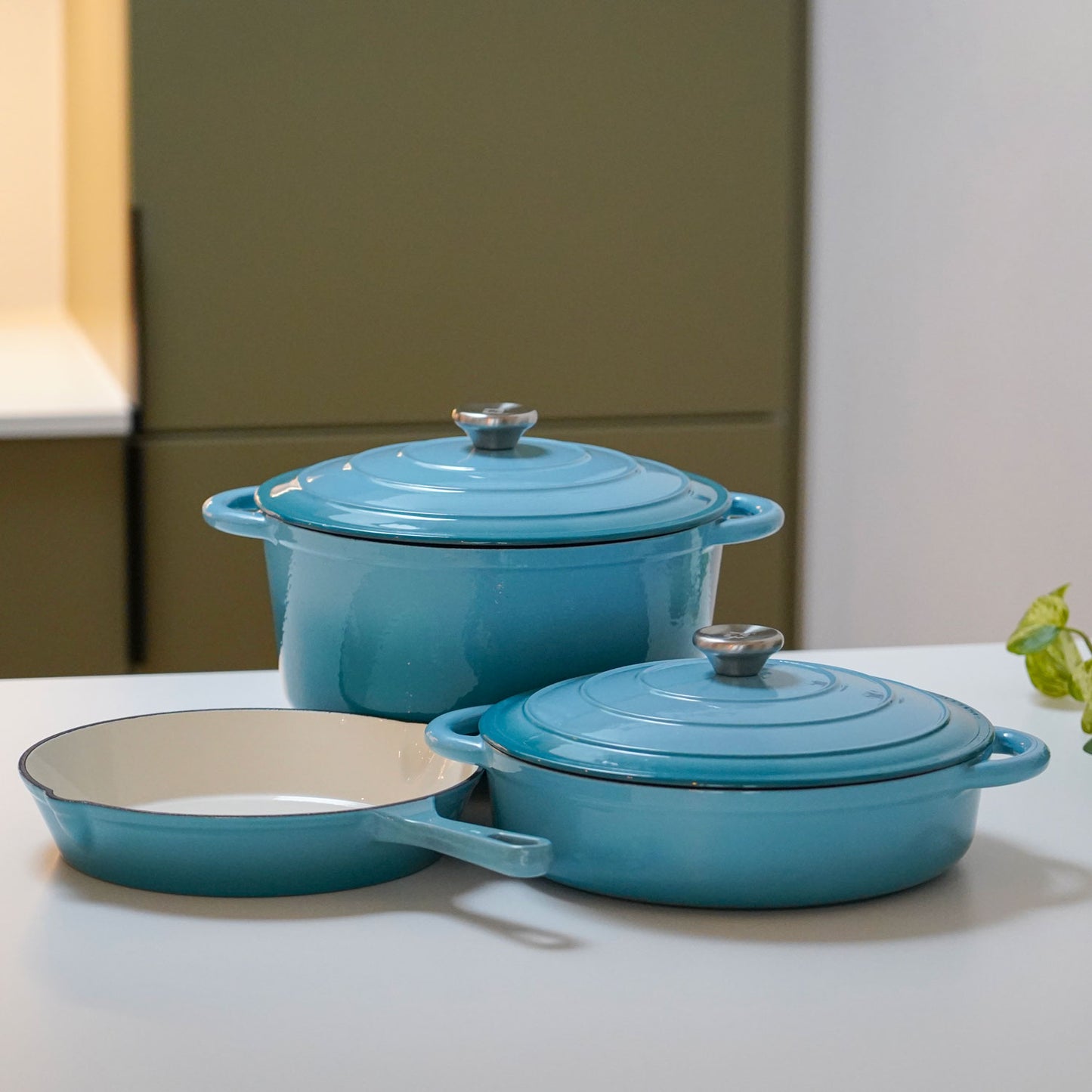 Gryde og pandesæt i emaljeret støbejern