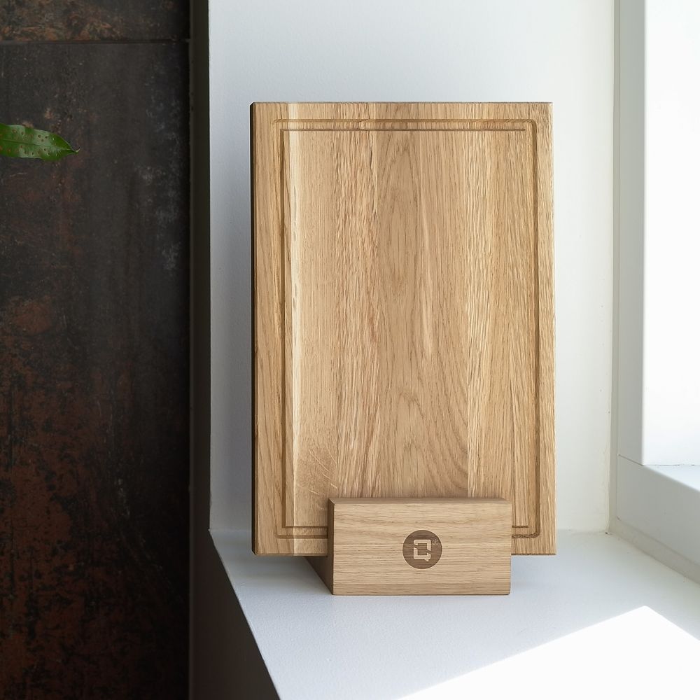 Lille skærebræt i Egetræ - 30x20 cm med saftrille