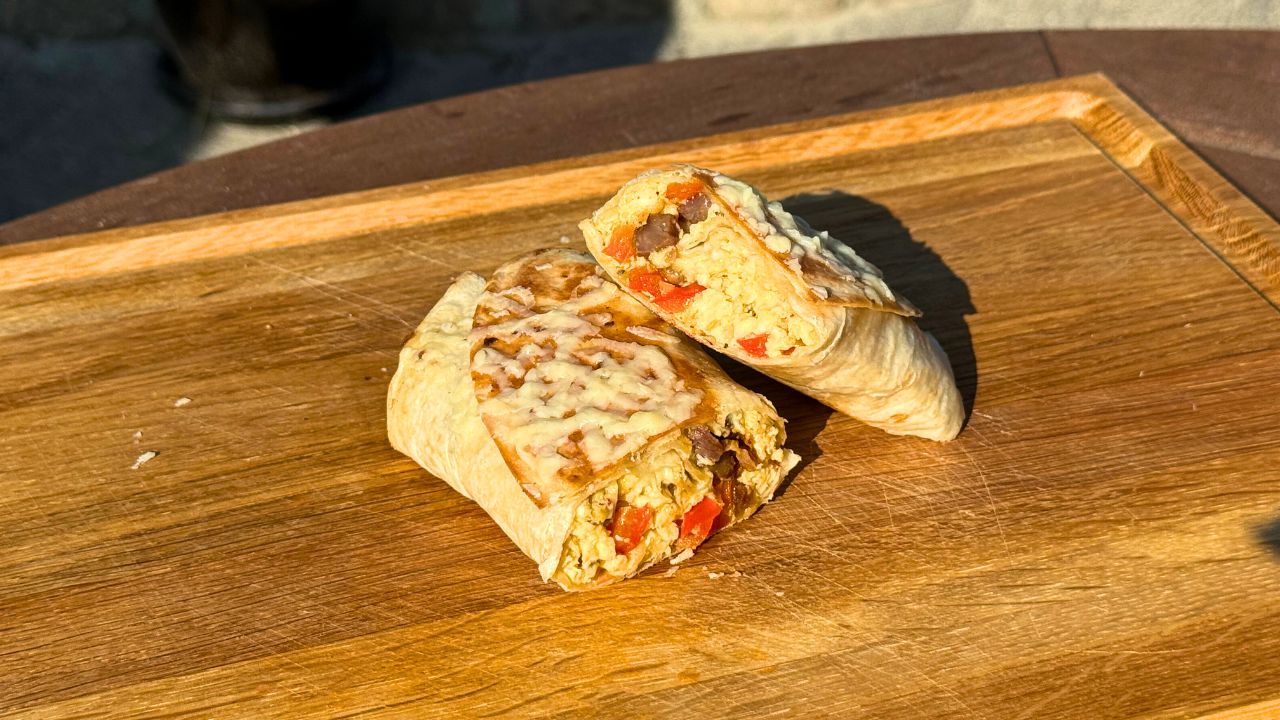 Breakfast Burritos med æg, bacon og ost