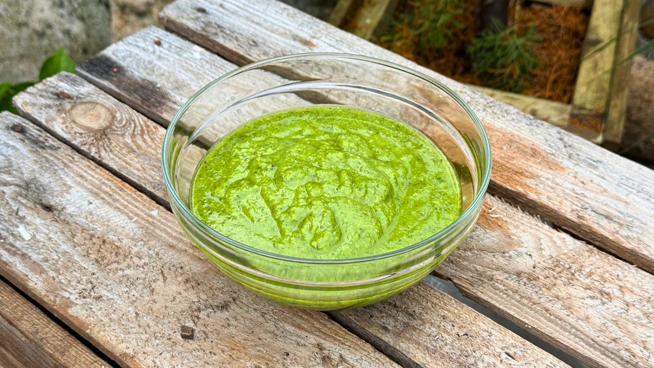 Grøn pesto i miniblender