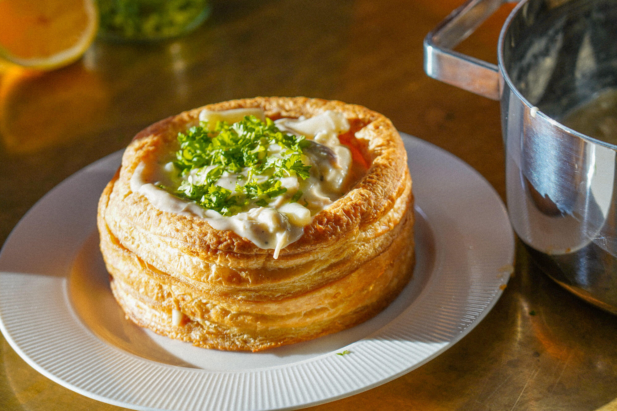 Høns i asparges – klassisk opskrift i kæmpe tartelet