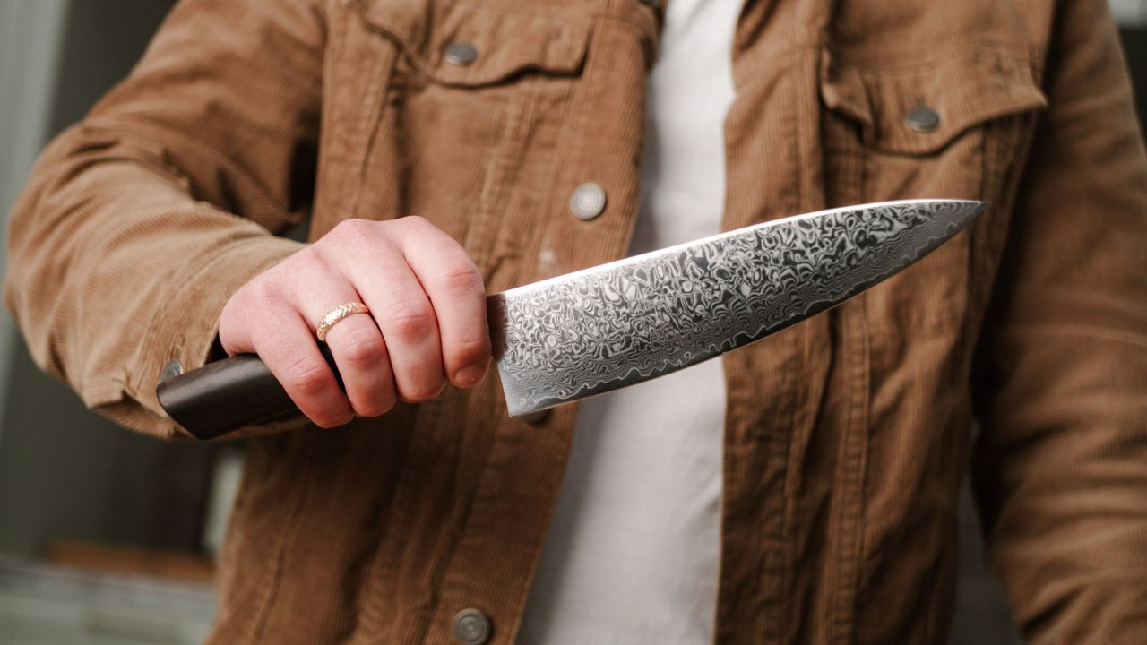 Hvad er Rockwell-skalaen – og hvorfor er HRC vigtigt, når du vælger kniv?