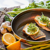 6-Ply Fusion Stegepande 24 Cm fra Qookware