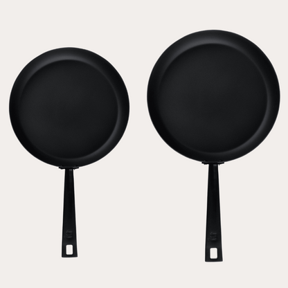 Stegepande 28 cm + 25 cm carbonstål - Normal pris: 1.498 kr. - Nu: 799 kr.