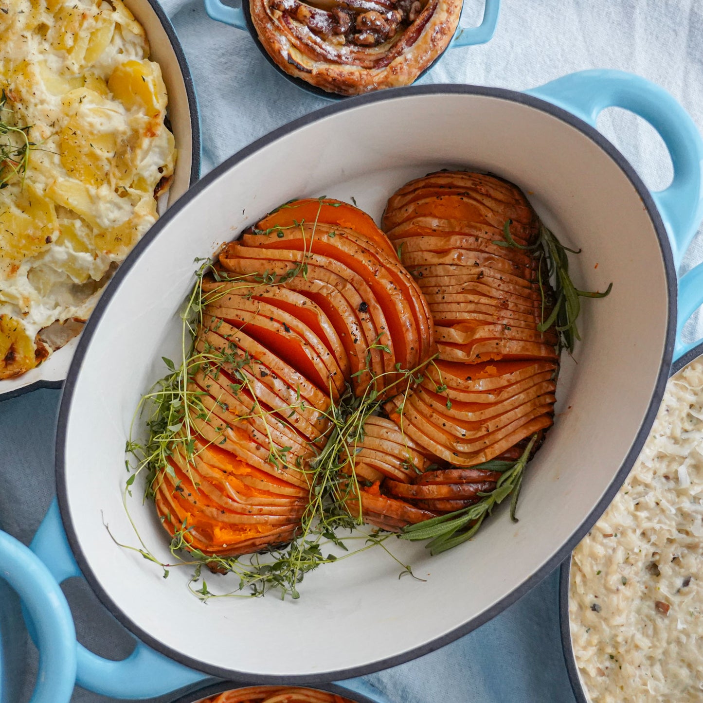 Emaljeret Oval Støbejernsgryde, 4,5 liter