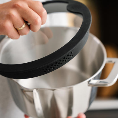 Gryde 4,8 L, 24 cm pande, 28 cm pande (gratis) - Normal pris: 2.497 kr. - Nu: 1.698 kr.