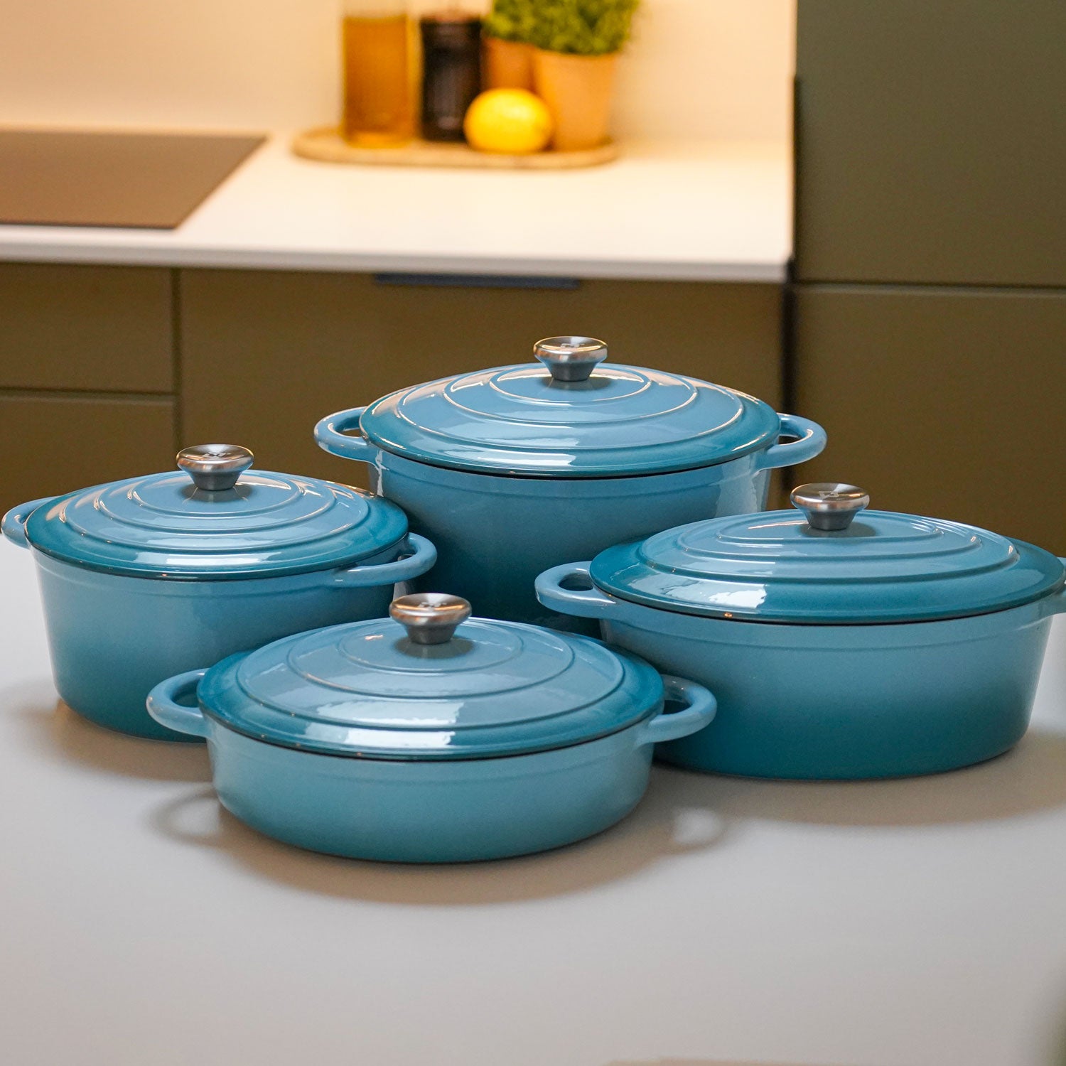 Stort grydesæt i emaljeret støbejern