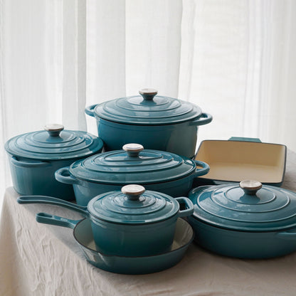 Komplet sæt i emaljeret støbejern 