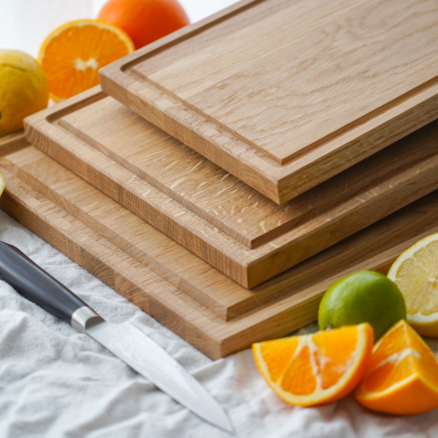 Mellem skærebræt i egetræ