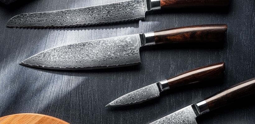 Oplev perfektion i køkkenet med Landsholdets officielle partner. Knivsættet der giver dig en unik kniv til hver lejlighed.