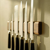 Knivmagnet til væggen med 7 knive